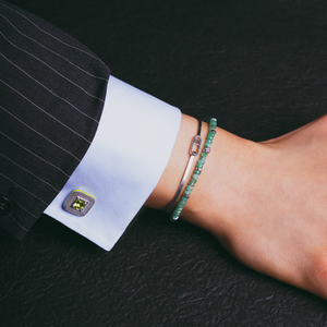 Nodo Beaded Bracelet In Rhodium Plated Silver With Green Emerald